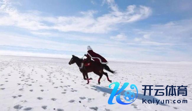 有住户6点驱车700公里送别贺娇龙 宇宙哀念念荟萃